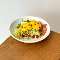 Egg Benedict with Bacon